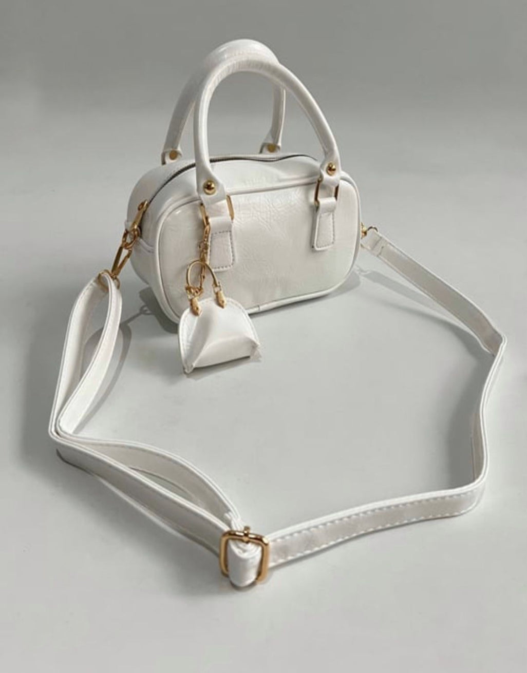 Amore White
